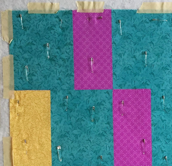 Tutorial: How to Pin Baste a&nbsp;Quilt